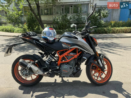 КТМ 390 Duke 2021 у Харкові на Automoto.ua Сірий КТМ 390 Duke, об'ємом двигуна 0.37 л та пробігом 2 тис. км за 5300 $, фото 1 на Automoto.ua