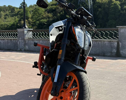 Серый КТМ 390 Duke, объемом двигателя 0.39 л и пробегом 17 тыс. км за 4850 $, фото 1 на Automoto.ua