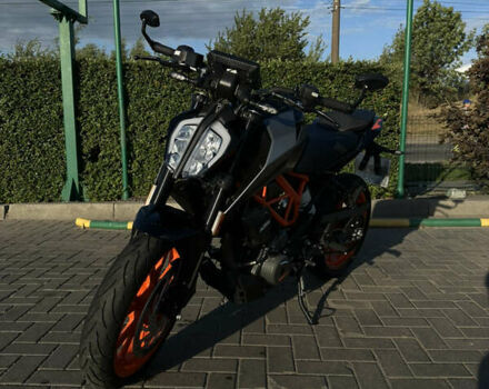 Серый КТМ 390 Duke, объемом двигателя 0.37 л и пробегом 4 тыс. км за 4900 $, фото 1 на Automoto.ua