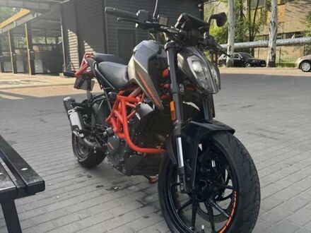 КТМ 390 Duke 2023 в Днепре (Днепропетровске) на Automoto.ua Серый КТМ 390 Duke, объемом двигателя 0.4 л и пробегом 3 тыс. км за 5900 $, фото 1 на Automoto.ua