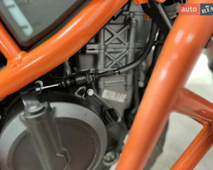 Синий КТМ 390 Duke, объемом двигателя 0.4 л и пробегом 8 тыс. км за 7600 $, фото 11 на Automoto.ua