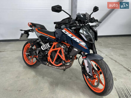 КТМ 390 Duke 2024 в Виноградове на Automoto.ua Синий КТМ 390 Duke, объемом двигателя 0.4 л и пробегом 8 тыс. км за 7600 $, фото 1 на Automoto.ua