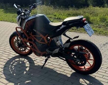 Оранжевый КТМ 390 Duke, объемом двигателя 0.39 л и пробегом 3 тыс. км за 3700 $, фото 1 на Automoto.ua
