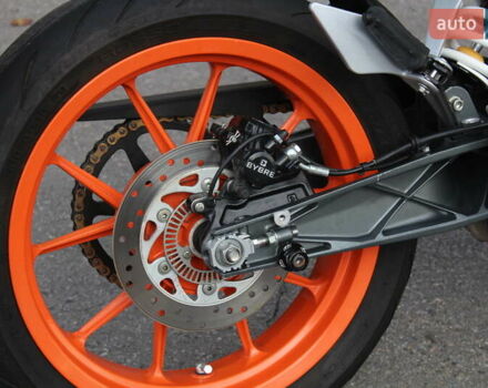 КТМ 390 Duke 2015 в Харькове на Automoto.ua Оранжевый КТМ 390 Duke, объемом двигателя 0.37 л и пробегом 35 тыс. км за 3500 $, фото 8 на Automoto.ua