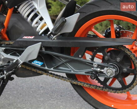 КТМ 390 Duke 2015 в Харькове на Automoto.ua Оранжевый КТМ 390 Duke, объемом двигателя 0.37 л и пробегом 35 тыс. км за 3500 $, фото 10 на Automoto.ua