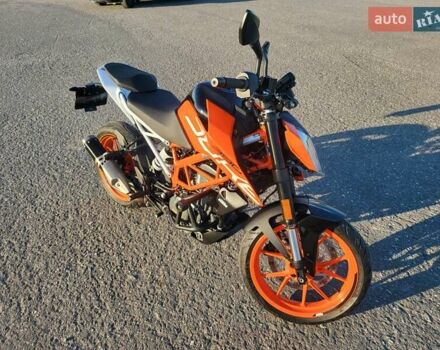 Помаранчевий КТМ 390 Duke, об'ємом двигуна 0.39 л та пробігом 4 тис. км за 4999 $, фото 2 на Automoto.ua