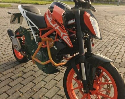 Помаранчевий КТМ 390 Duke, об'ємом двигуна 0.37 л та пробігом 2 тис. км за 4900 $, фото 4 на Automoto.ua