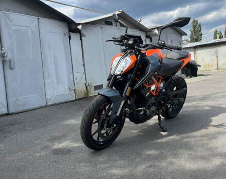 Оранжевый КТМ 390 Duke, объемом двигателя 0.37 л и пробегом 5 тыс. км за 5800 $, фото 1 на Automoto.ua