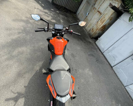 Оранжевый КТМ 390 Duke, объемом двигателя 0.37 л и пробегом 5 тыс. км за 5800 $, фото 8 на Automoto.ua