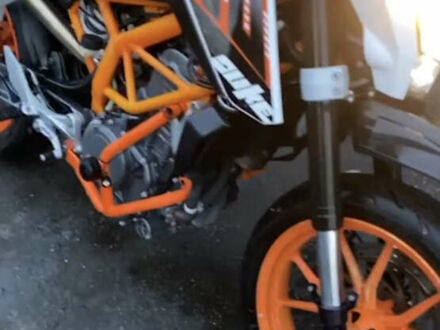 Помаранчевий КТМ 390 Duke, об'ємом двигуна 0.39 л та пробігом 43 тис. км за 3600 $, фото 1 на Automoto.ua