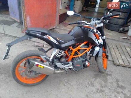 КТМ 390 Duke 2015 в Киеве на Automoto.ua Оранжевый КТМ 390 Duke, объемом двигателя 0.37 л и пробегом 17 тыс. км за 3800 $, фото 1 на Automoto.ua
