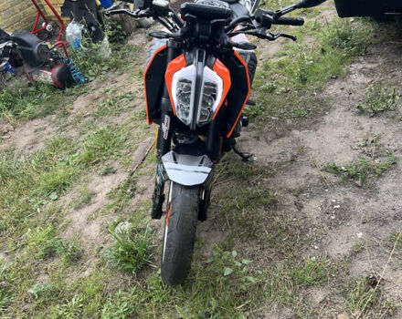 Помаранчевий КТМ 390 Duke, об'ємом двигуна 0.37 л та пробігом 26 тис. км за 4600 $, фото 1 на Automoto.ua