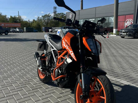Оранжевый КТМ 390 Duke, объемом двигателя 0.37 л и пробегом 21 тыс. км за 4150 $, фото 1 на Automoto.ua
