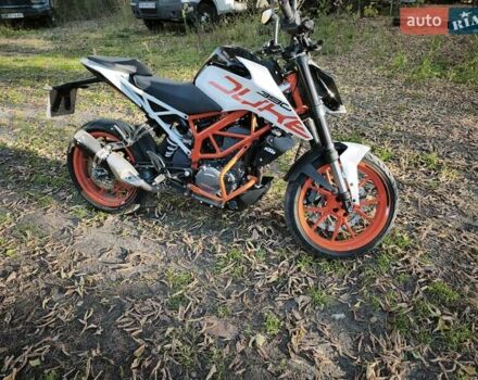 КТМ 390 Duke 2018 в Киеве на Automoto.ua Оранжевый КТМ 390 Duke, объемом двигателя 0.37 л и пробегом 19 тыс. км за 3700 $, фото 1 на Automoto.ua