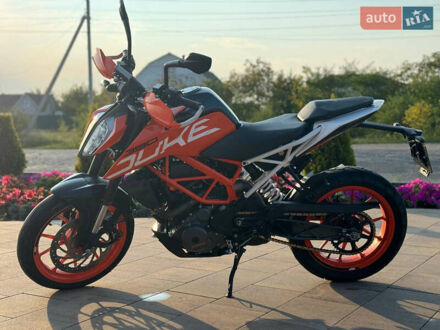 КТМ 390 Duke 2020 у Хотине на Automoto.ua Помаранчевий КТМ 390 Duke, об'ємом двигуна 0.39 л та пробігом 14 тис. км за 4500 $, фото 1 на Automoto.ua