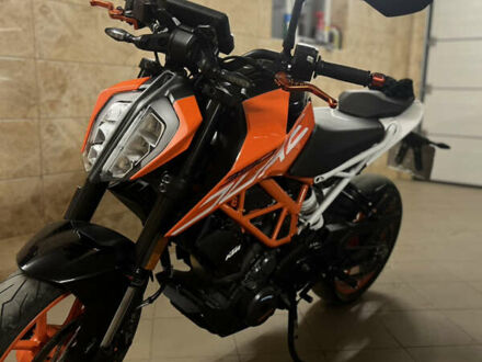 КТМ 390 Duke 2021 в Черновцах на Automoto.ua Оранжевый КТМ 390 Duke, объемом двигателя 0.37 л и пробегом 22 тыс. км за 5000 $, фото 1 на Automoto.ua