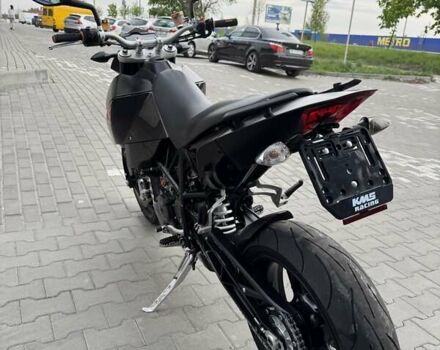 Черный КТМ 690 Duke, объемом двигателя 0.65 л и пробегом 36 тыс. км за 5599 $, фото 6 на Automoto.ua