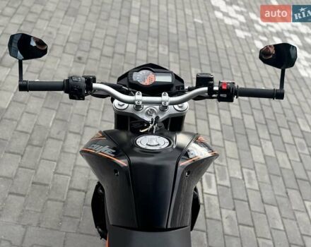 КТМ 690 Duke 2012 у Рівному на Automoto.ua Чорний КТМ 690 Duke, об'ємом двигуна 0.7 л та пробігом 28 тис. км за 5599 $, фото 11 на Automoto.ua
