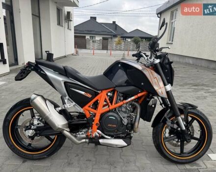 КТМ 690 Duke 2012 у Рівному на Automoto.ua Чорний КТМ 690 Duke, об'ємом двигуна 0.7 л та пробігом 28 тис. км за 5599 $, фото 10 на Automoto.ua