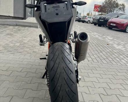 КТМ 690 Duke 2012 у Рівному на Automoto.ua Чорний КТМ 690 Duke, об'ємом двигуна 0.7 л та пробігом 28 тис. км за 5599 $, фото 8 на Automoto.ua