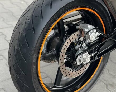 КТМ 690 Duke 2012 у Рівному на Automoto.ua Чорний КТМ 690 Duke, об'ємом двигуна 0.7 л та пробігом 28 тис. км за 5599 $, фото 21 на Automoto.ua