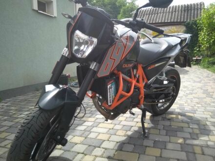 КТМ 690 Duke 2012 в Кропивницком (Кировограде) на Automoto.ua КТМ 690 Duke, объемом двигателя 0.69 л и пробегом 0 тыс. км за 4650 $, фото 1 на Automoto.ua