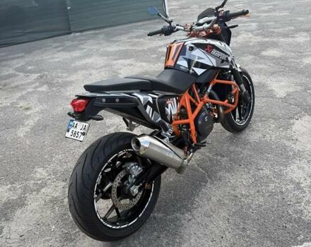 КТМ 690 Duke 2015 у Черкасах на Automoto.ua Помаранчевий КТМ 690 Duke, об'ємом двигуна 0.69 л та пробігом 32 тис. км за 6500 $, фото 4 на Automoto.ua