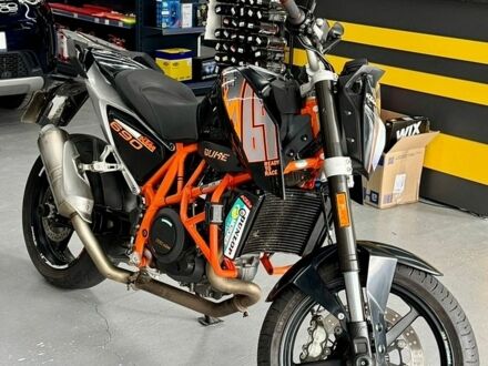 Оранжевый КТМ 690 Duke, объемом двигателя 0.64 л и пробегом 9 тыс. км за 4900 $, фото 1 на Automoto.ua