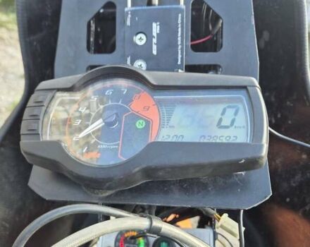 Черный КТМ 690 Enduro, объемом двигателя 0.65 л и пробегом 38 тыс. км за 7000 $, фото 5 на Automoto.ua