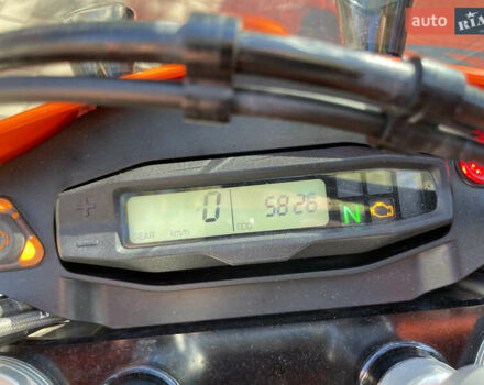 Оранжевый КТМ 690 Enduro, объемом двигателя 0.69 л и пробегом 6 тыс. км за 11000 $, фото 16 на Automoto.ua