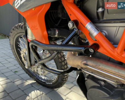 Оранжевый КТМ 690 Enduro, объемом двигателя 0.69 л и пробегом 6 тыс. км за 11000 $, фото 8 на Automoto.ua