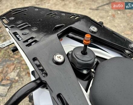 Оранжевый КТМ 690 Enduro, объемом двигателя 0.69 л и пробегом 30 тыс. км за 6300 $, фото 5 на Automoto.ua