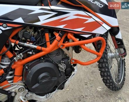 Оранжевый КТМ 690 Enduro, объемом двигателя 0.69 л и пробегом 30 тыс. км за 6300 $, фото 2 на Automoto.ua