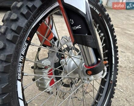 Оранжевый КТМ 690 Enduro, объемом двигателя 0.69 л и пробегом 30 тыс. км за 6300 $, фото 8 на Automoto.ua