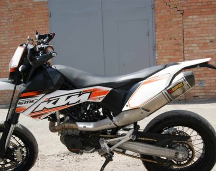 КТМ 690 SMC R, объемом двигателя 0.69 л и пробегом 0 тыс. км за 3800 $, фото 3 на Automoto.ua