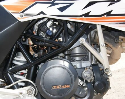 КТМ 690 SMC R, объемом двигателя 0.69 л и пробегом 0 тыс. км за 3800 $, фото 1 на Automoto.ua