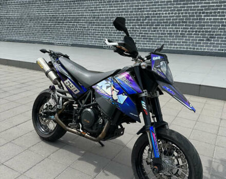 Черный КТМ 690 Supermoto, объемом двигателя 0.65 л и пробегом 36 тыс. км за 5000 $, фото 1 на Automoto.ua