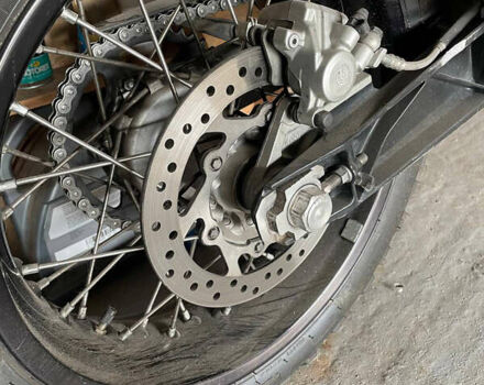 КТМ 690 Supermoto, объемом двигателя 0.64 л и пробегом 26 тыс. км за 4700 $, фото 2 на Automoto.ua