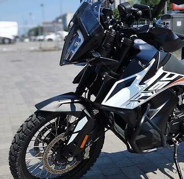 Белый КТМ 790 Adventure, объемом двигателя 0 л и пробегом 5 тыс. км за 12000 $, фото 1 на Automoto.ua