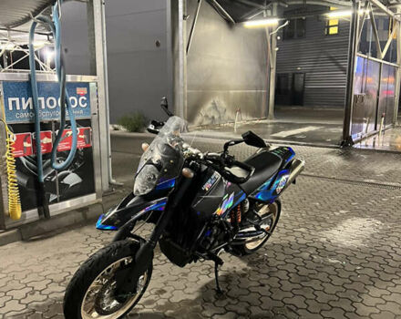 Чорний КТМ 950 Supermoto, об'ємом двигуна 0.95 л та пробігом 40 тис. км за 3100 $, фото 8 на Automoto.ua