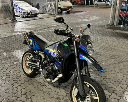 Чорний КТМ 950 Supermoto, об'ємом двигуна 0.95 л та пробігом 40 тис. км за 3100 $, фото 9 на Automoto.ua