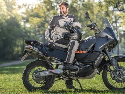 КТМ 990, объемом двигателя 1 л и пробегом 0 тыс. км за 3700 $, фото 1 на Automoto.ua