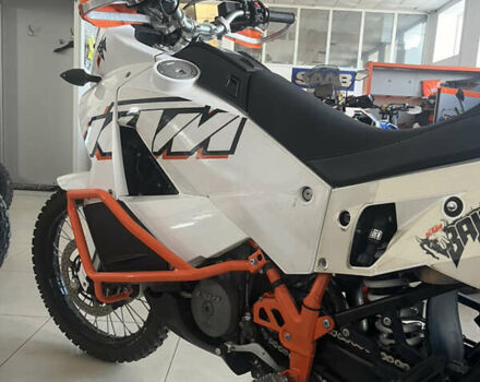 Белый КТМ 990 Adventure, объемом двигателя 1 л и пробегом 23 тыс. км за 9800 $, фото 6 на Automoto.ua