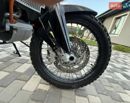 КТМ 990 Adventure, объемом двигателя 1 л и пробегом 16 тыс. км за 7700 $, фото 4 на Automoto.ua