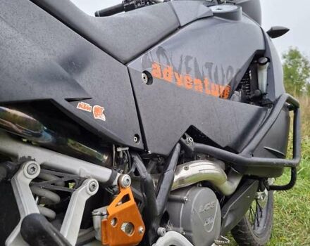 Серый КТМ 990 Adventure, объемом двигателя 1 л и пробегом 34 тыс. км за 7000 $, фото 2 на Automoto.ua