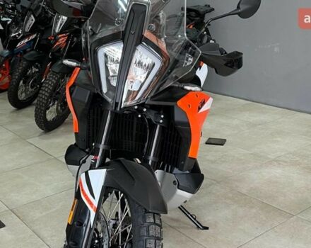 купити нове авто КТМ Адвєнтурє 2024 року від офіційного дилера MOTO-PULSE КТМ фото