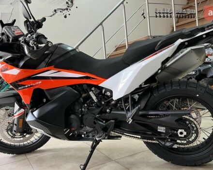 купити нове авто КТМ Адвєнтурє 2024 року від офіційного дилера MOTO-PULSE КТМ фото