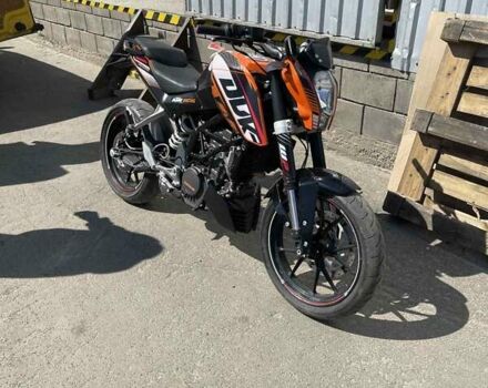 Чорний КТМ Дюкє, об'ємом двигуна 0 л та пробігом 25 тис. км за 2000 $, фото 1 на Automoto.ua