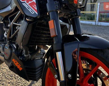 Черный КТМ Дюке, объемом двигателя 0.2 л и пробегом 8 тыс. км за 2600 $, фото 9 на Automoto.ua