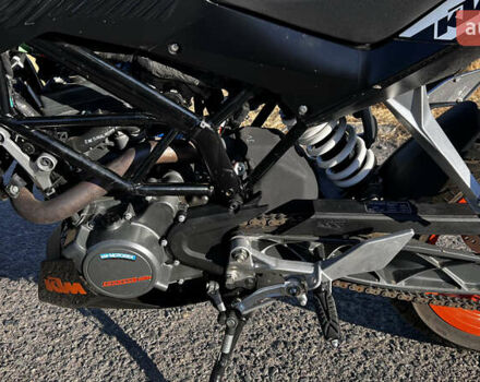 Черный КТМ Дюке, объемом двигателя 0.2 л и пробегом 8 тыс. км за 2600 $, фото 7 на Automoto.ua